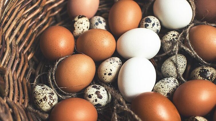 To maintain strength, quail and chicken eggs should be added to the diet of a man. 